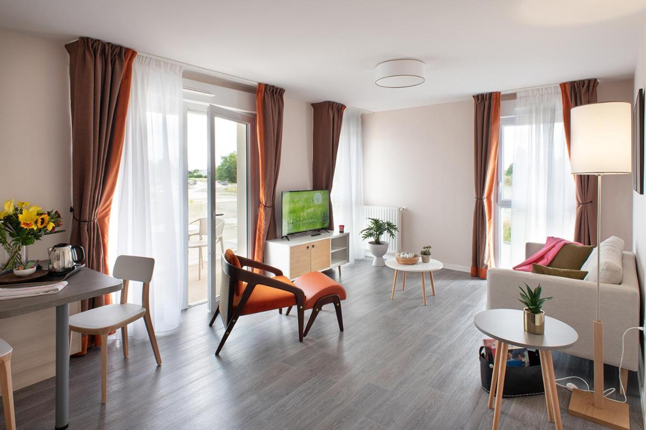 Le Criterium Aparthotel Ecouflant Exterior photo